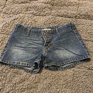 Juniors Paris blues size 3 Jean shorts with 3 button fly